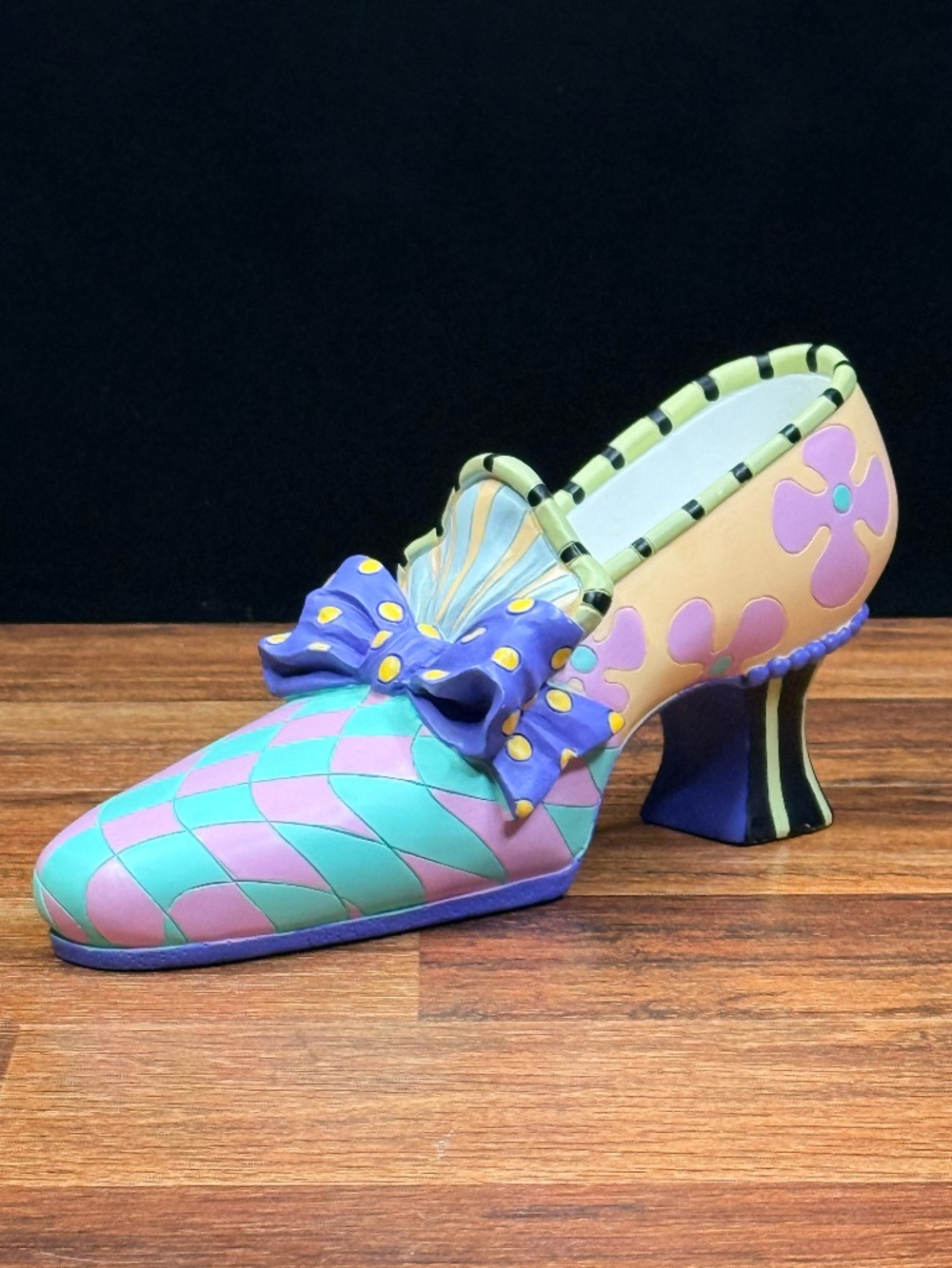 SHANNON MCGRAW Colorful Decorative High Heel Shoe Figurine